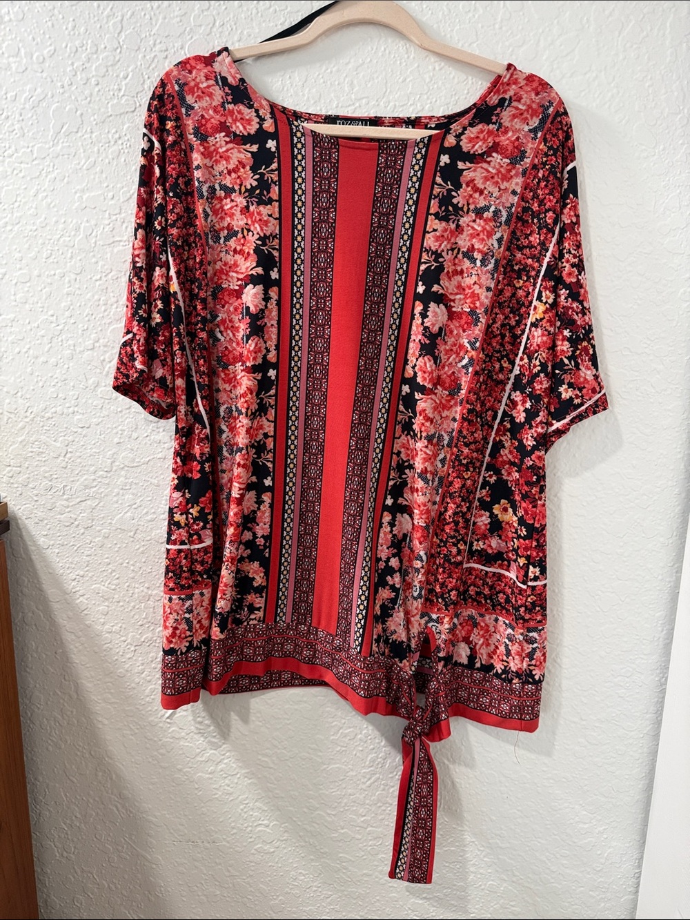 ROZ & ALI Floral Red Mixed-Print Tie-Hem Women's Top Size 1X